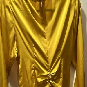 BNWT! Gorgeous gold ruched dress size 12